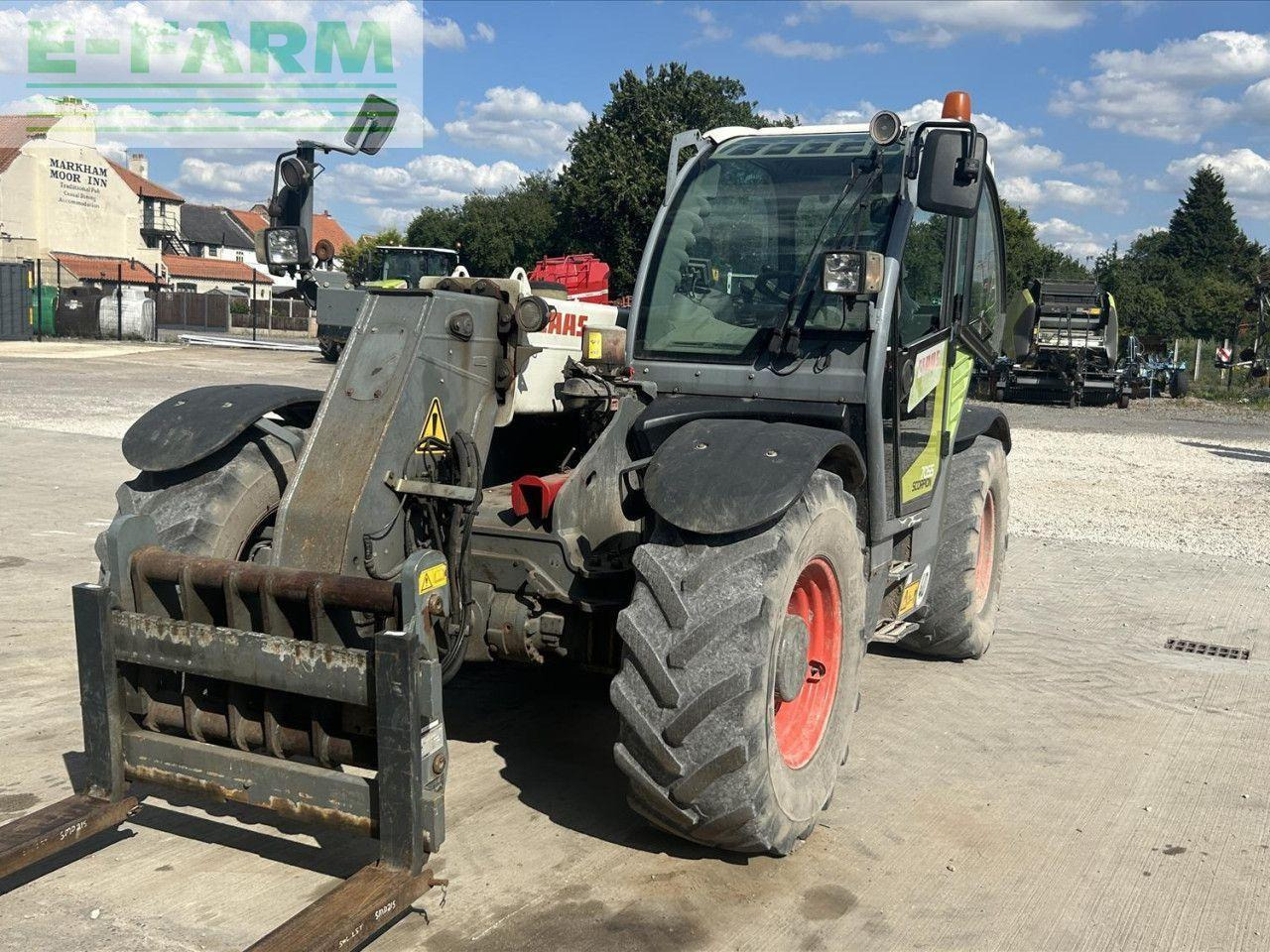 CLAAS SCORPION 7055 - Manipulador telescópico: foto 1 CLAAS SCORPION 7055 - Manipulador telescópico: foto 1