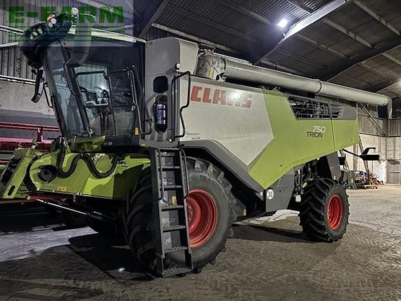 CLAAS TRION 750 - Cosechadora de granos: foto 4 CLAAS TRION 750 - Cosechadora de granos: foto 4
