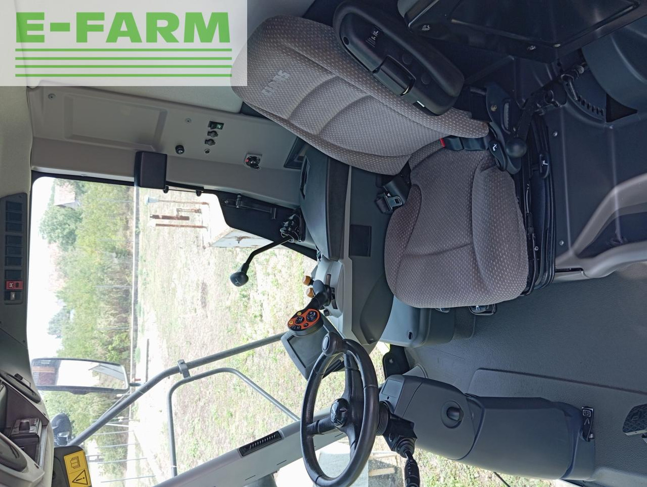 CLAAS Tucano 330 - Cosechadora de granos: foto 4 CLAAS Tucano 330 - Cosechadora de granos: foto 4