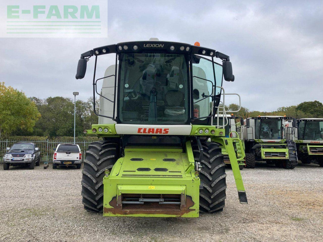 CLAAS USED 2015 LEXION 620 C/W V620 C/BAR - Cosechadora de granos: foto 4 CLAAS USED 2015 LEXION 620 C/W V620 C/BAR - Cosechadora de granos: foto 4