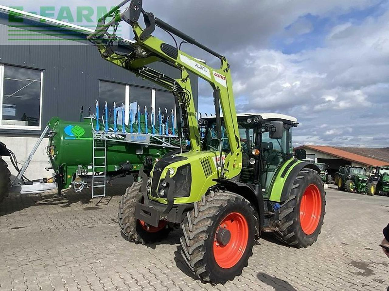 CLAAS arion 420 - Tractor: foto 1 CLAAS arion 420 - Tractor: foto 1