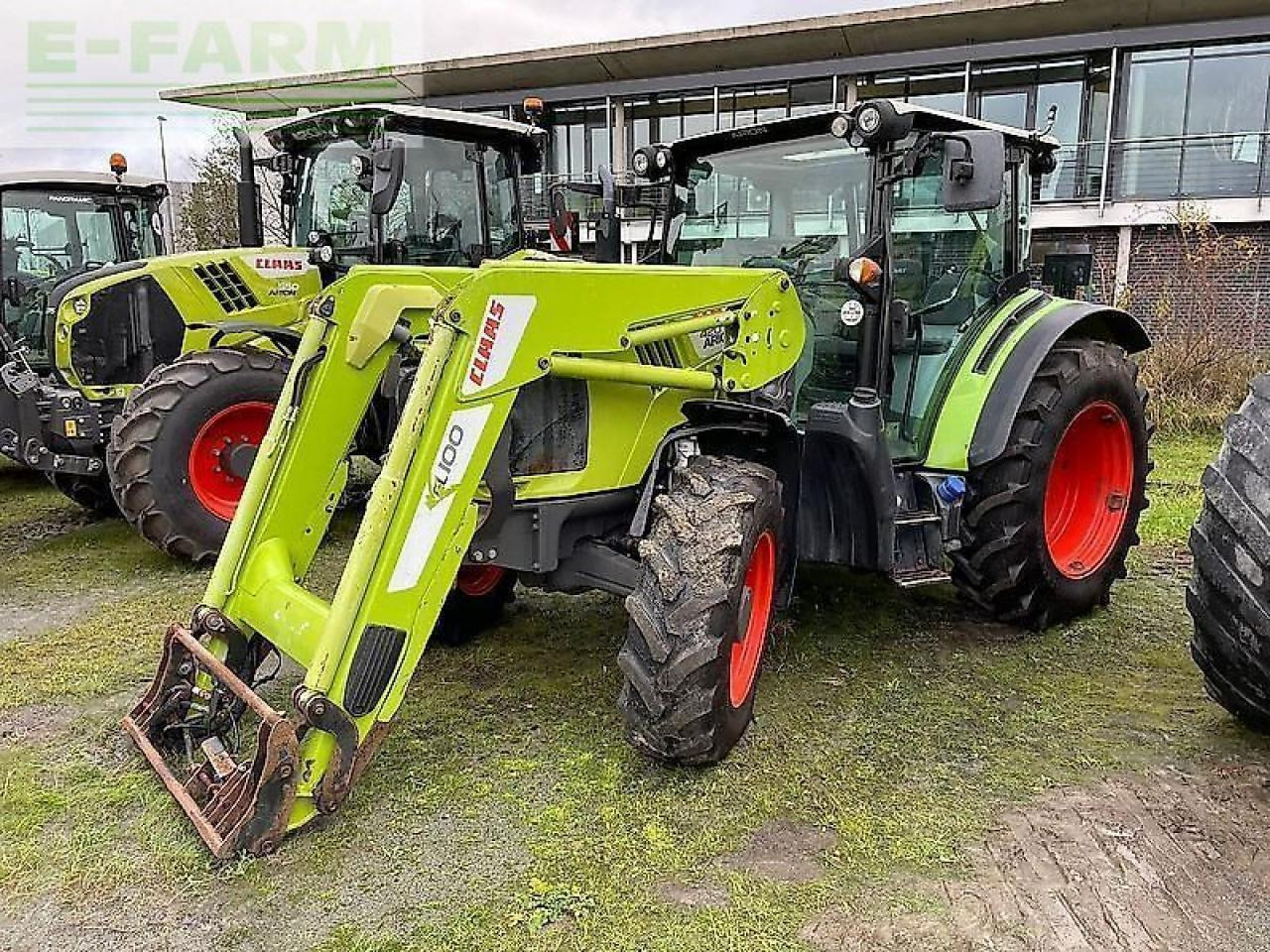 CLAAS arion 420 - Tractor: foto 1 CLAAS arion 420 - Tractor: foto 1