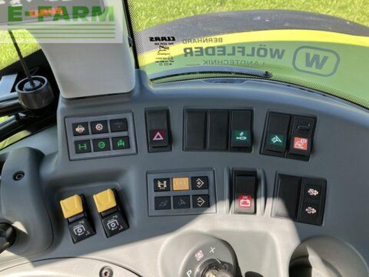 Tractor CLAAS arion 450 cis panoramic CIS: foto 25 Tractor CLAAS arion 450 cis panoramic CIS: foto 25