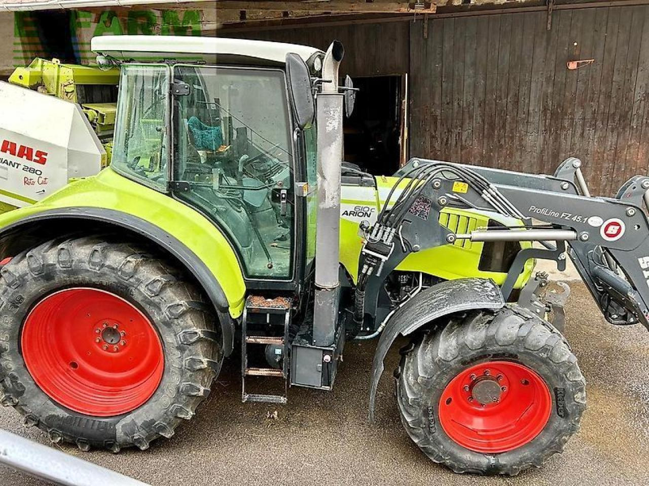 CLAAS arion 610 c - Tractor: foto 2 CLAAS arion 610 c - Tractor: foto 2