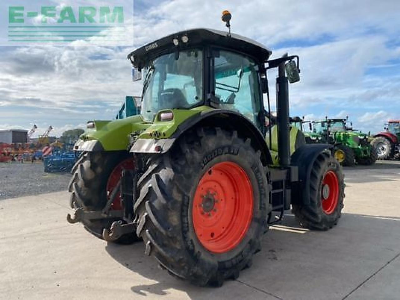 CLAAS arion 620 cebis - Tractor: foto 4 CLAAS arion 620 cebis - Tractor: foto 4