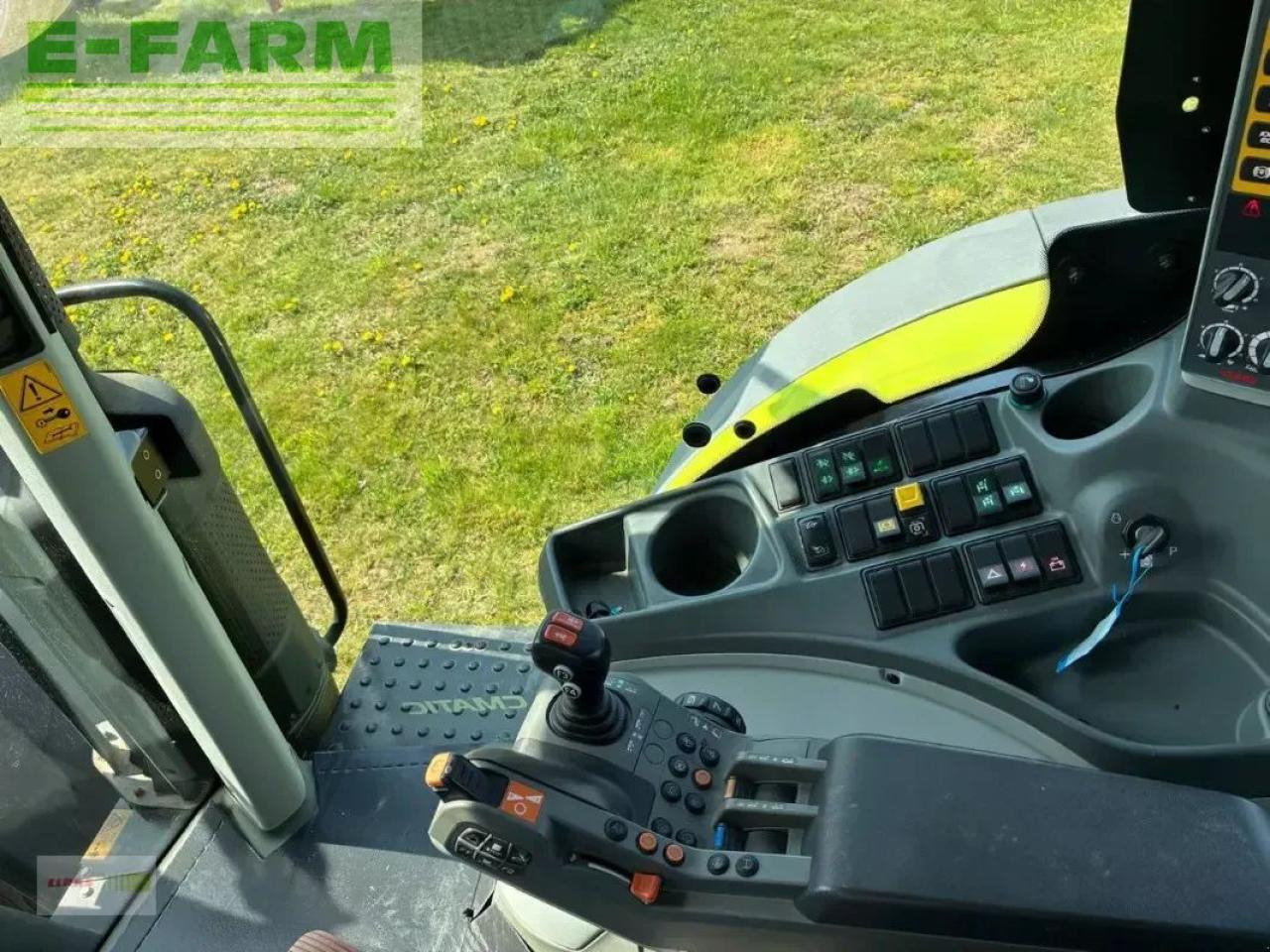CLAAS arion 650 cmatic cis+ CMATIC CIS+ - Tractor: foto 2 CLAAS arion 650 cmatic cis+ CMATIC CIS+ - Tractor: foto 2