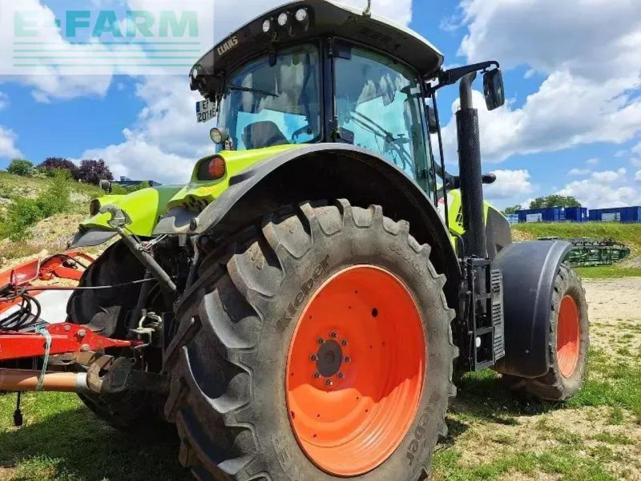CLAAS axion 800 - Tractor: foto 2 CLAAS axion 800 - Tractor: foto 2