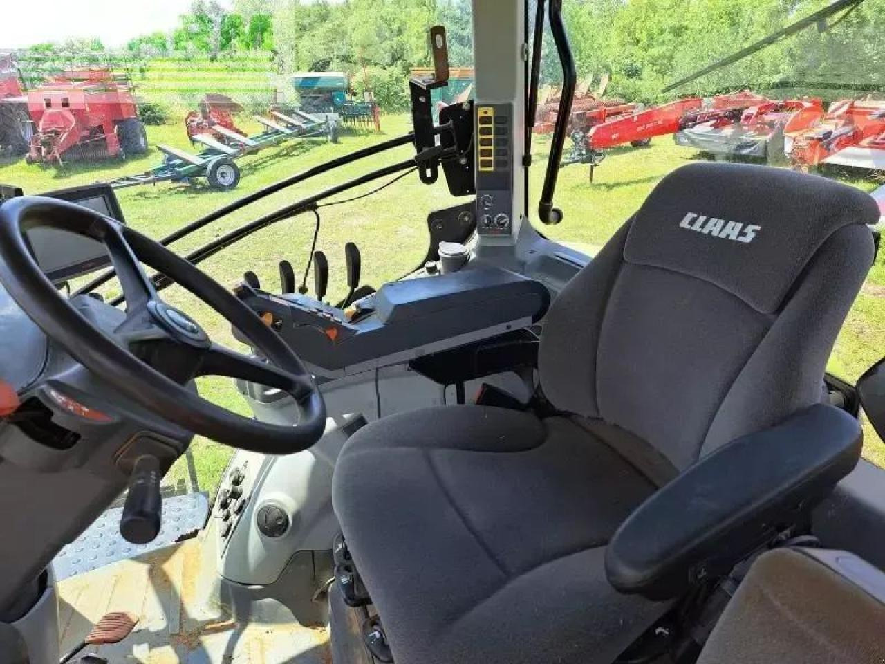 Tractor CLAAS axion 800: foto 6