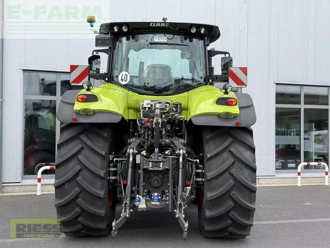 CLAAS axion 800 cis+ hexashift HEXASHIFT CIS+ - Tractor: foto 3 CLAAS axion 800 cis+ hexashift HEXASHIFT CIS+ - Tractor: foto 3