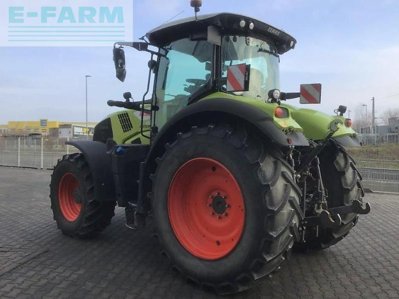 CLAAS axion 810 - Tractor: foto 3 CLAAS axion 810 - Tractor: foto 3