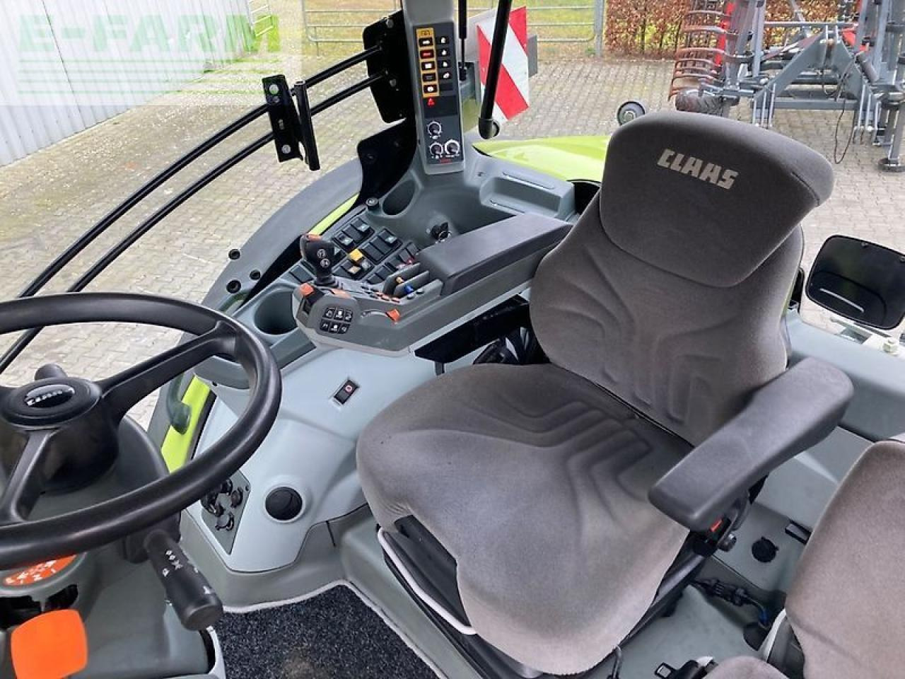 Tractor CLAAS axion 810 cm cis+: foto 6 Tractor CLAAS axion 810 cm cis+: foto 6