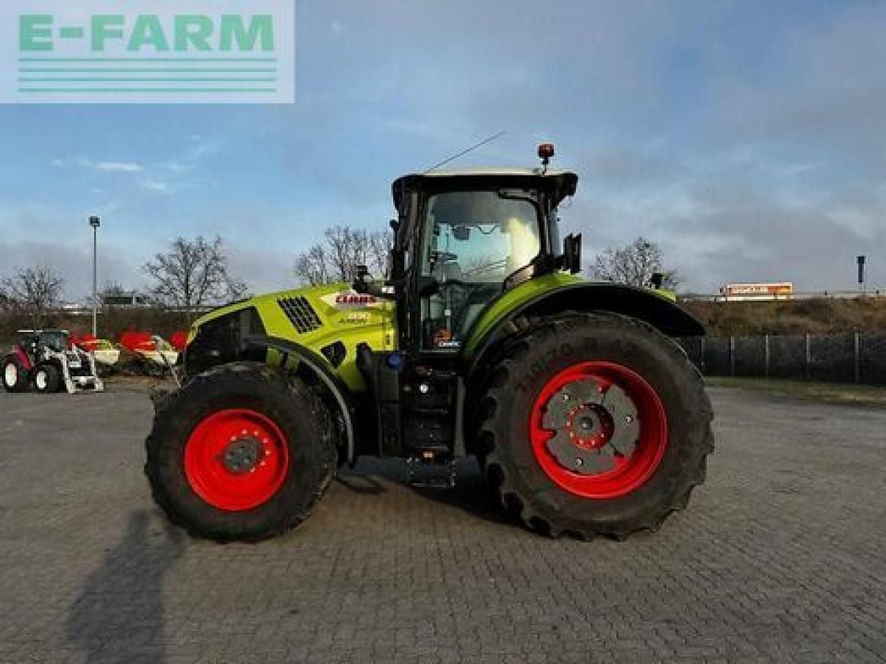 CLAAS axion 830 - Tractor: foto 2 CLAAS axion 830 - Tractor: foto 2