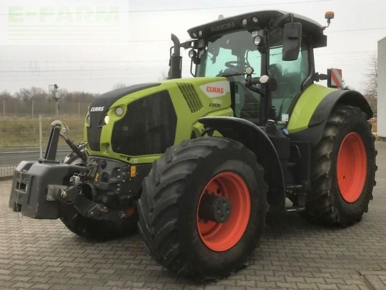 CLAAS axion 850 - Tractor: foto 1 CLAAS axion 850 - Tractor: foto 1