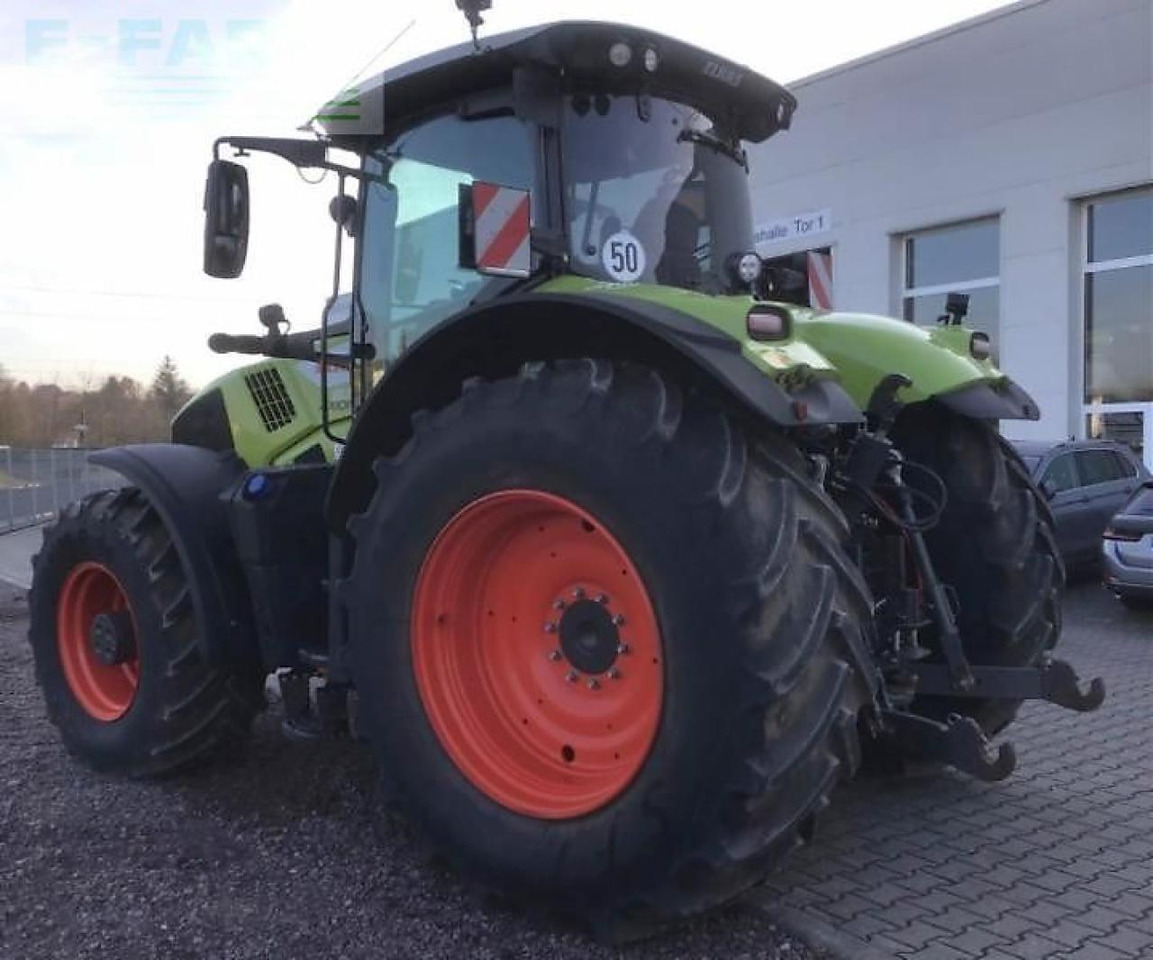 CLAAS axion 870 - Tractor: foto 4 CLAAS axion 870 - Tractor: foto 4