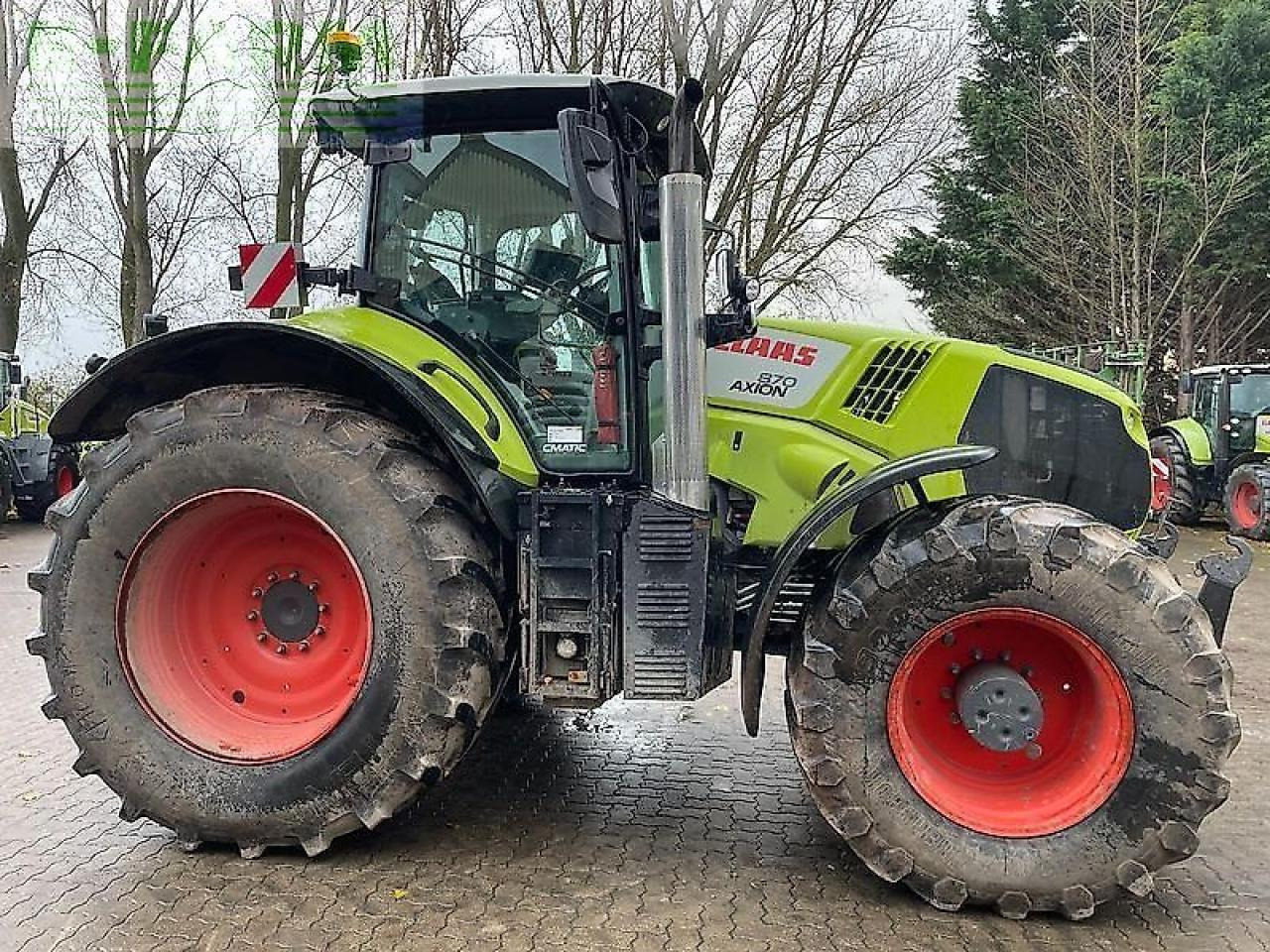 CLAAS axion 870 cmatic cebis CMATIC CEBIS - Tractor: foto 2 CLAAS axion 870 cmatic cebis CMATIC CEBIS - Tractor: foto 2