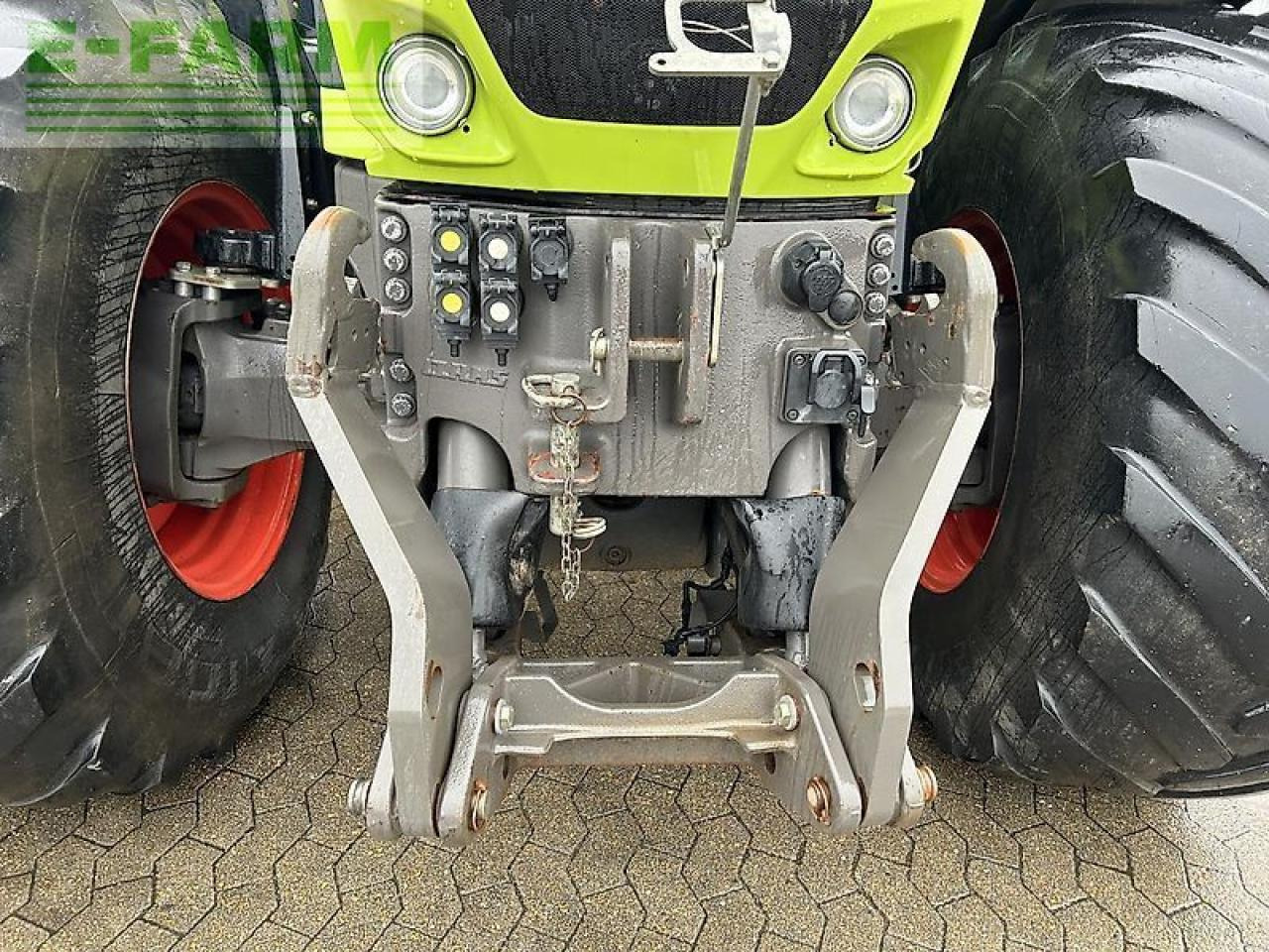 CLAAS axion 930 - Tractor: foto 5 CLAAS axion 930 - Tractor: foto 5