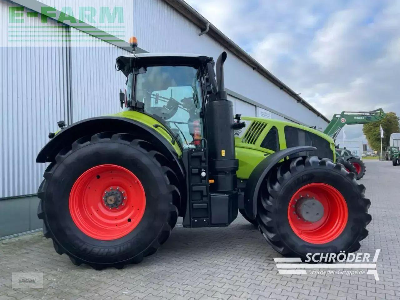 CLAAS axion 960 cmatic + maxicare + rtk - Tractor: foto 2 CLAAS axion 960 cmatic + maxicare + rtk - Tractor: foto 2
