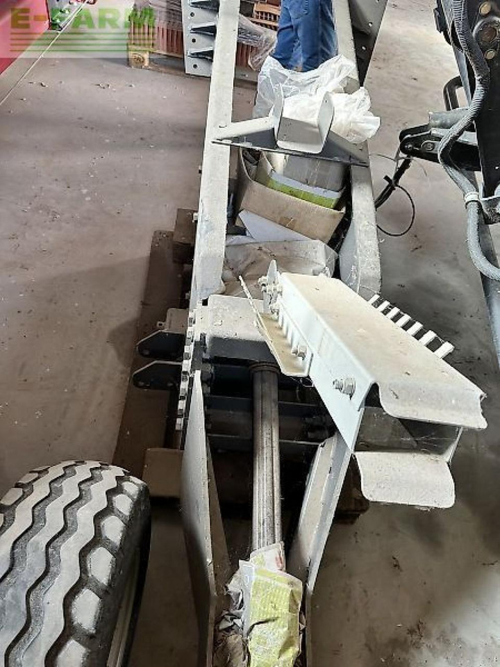 CLAAS krassort vorbauhäcksler - Empacadora de pacas cuadradas: foto 4 CLAAS krassort vorbauhäcksler - Empacadora de pacas cuadradas: foto 4