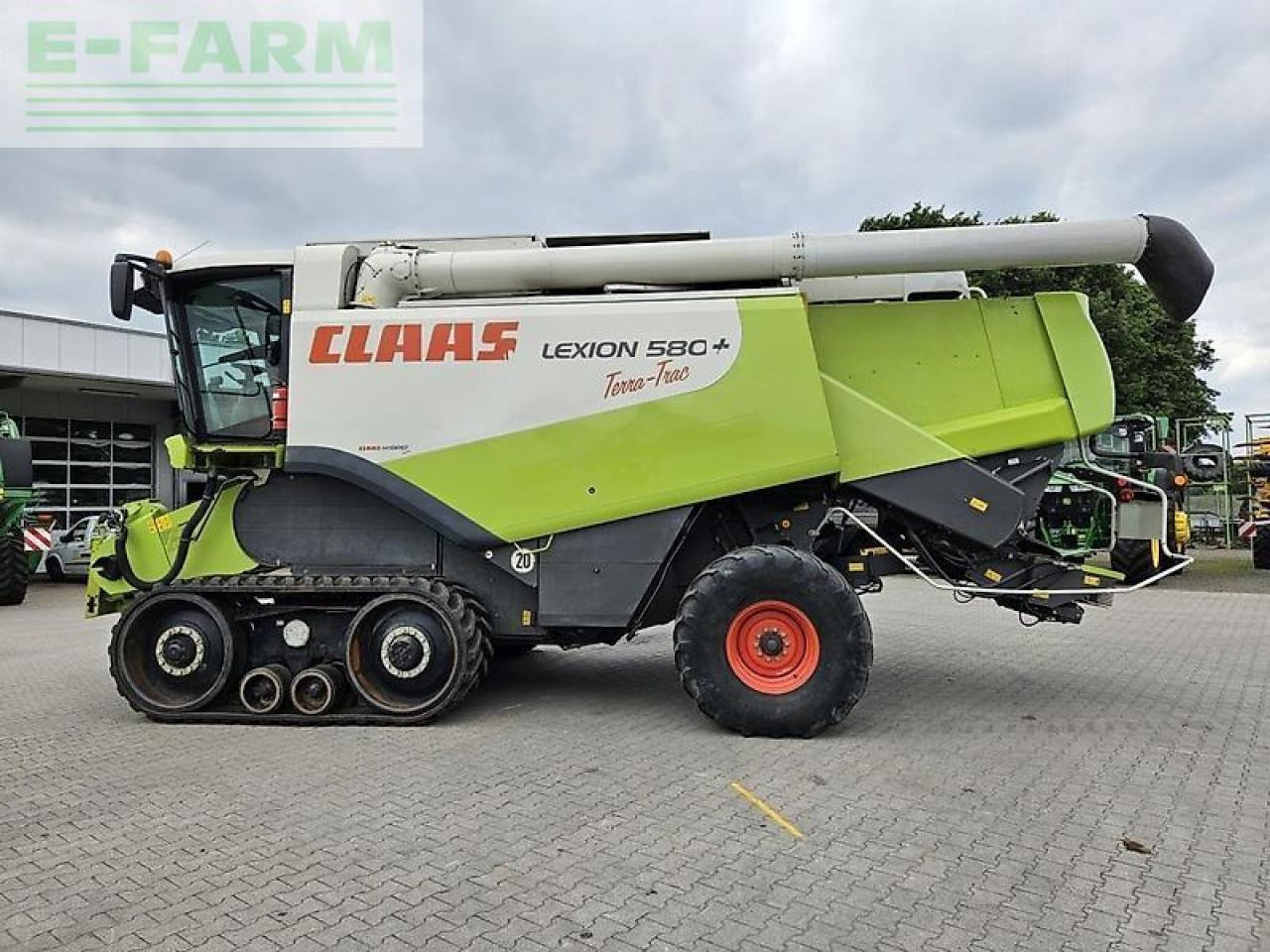 CLAAS lexion 580 tt plus - Cosechadora de granos: foto 2 CLAAS lexion 580 tt plus - Cosechadora de granos: foto 2