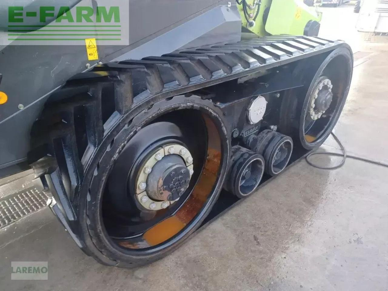 CLAAS lexion 670 tt terratrac v 900 - Cosechadora de granos: foto 5 CLAAS lexion 670 tt terratrac v 900 - Cosechadora de granos: foto 5