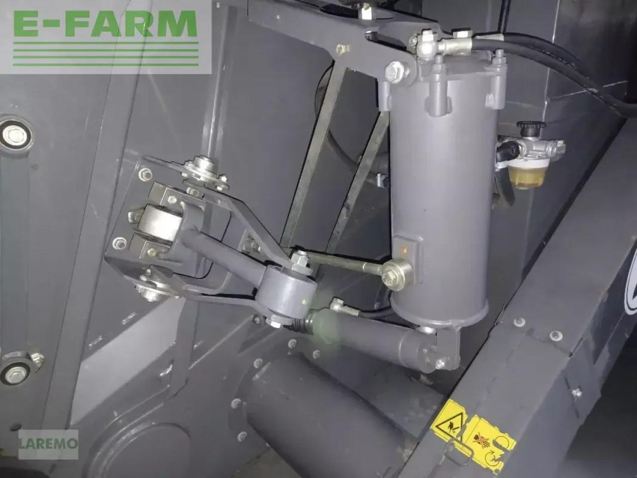 CLAAS lexion 770 tt terratrac + v1050 - Cosechadora de granos: foto 5 CLAAS lexion 770 tt terratrac + v1050 - Cosechadora de granos: foto 5