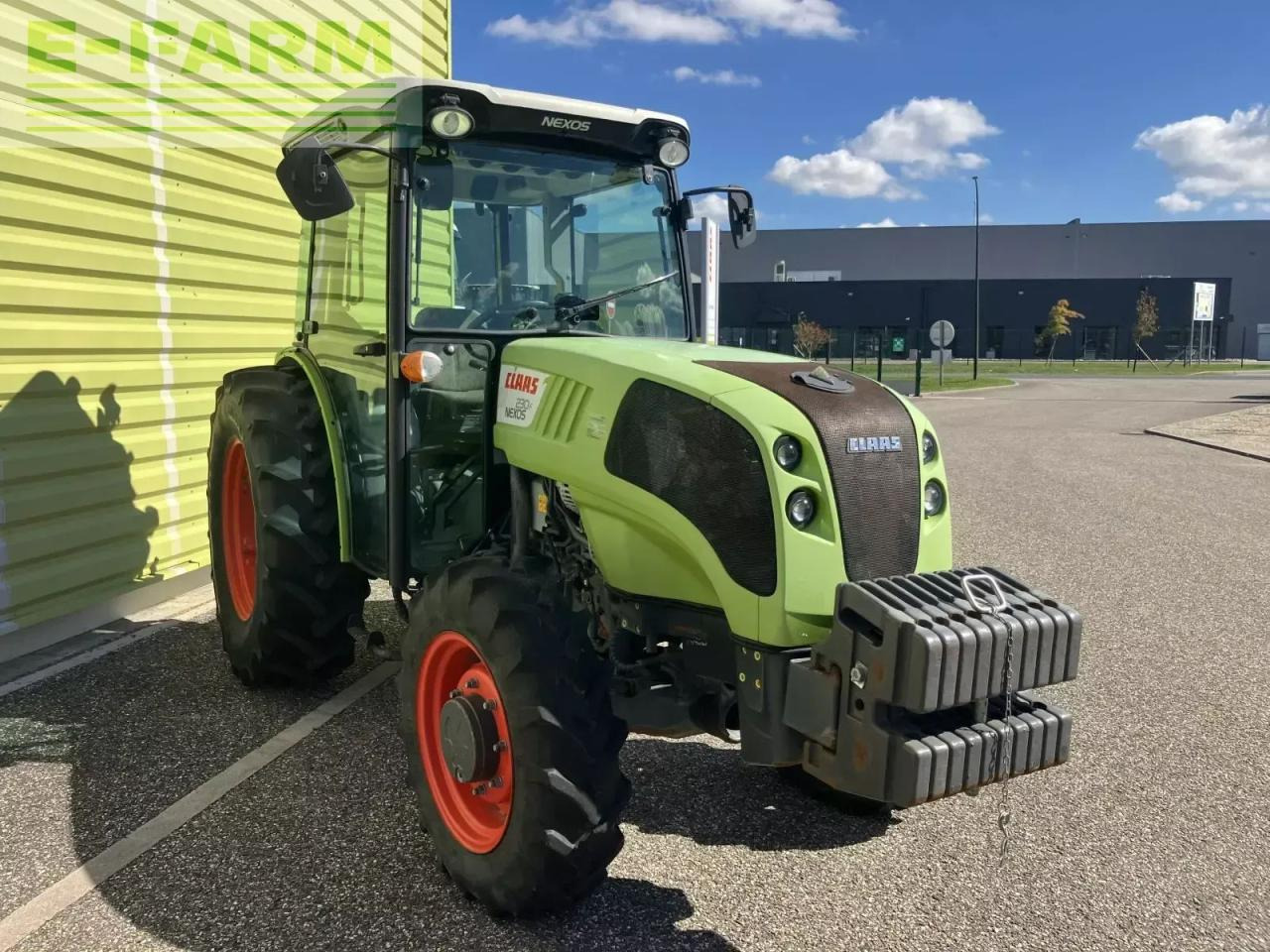 CLAAS nexos 230 f F - Tractor: foto 5 CLAAS nexos 230 f F - Tractor: foto 5