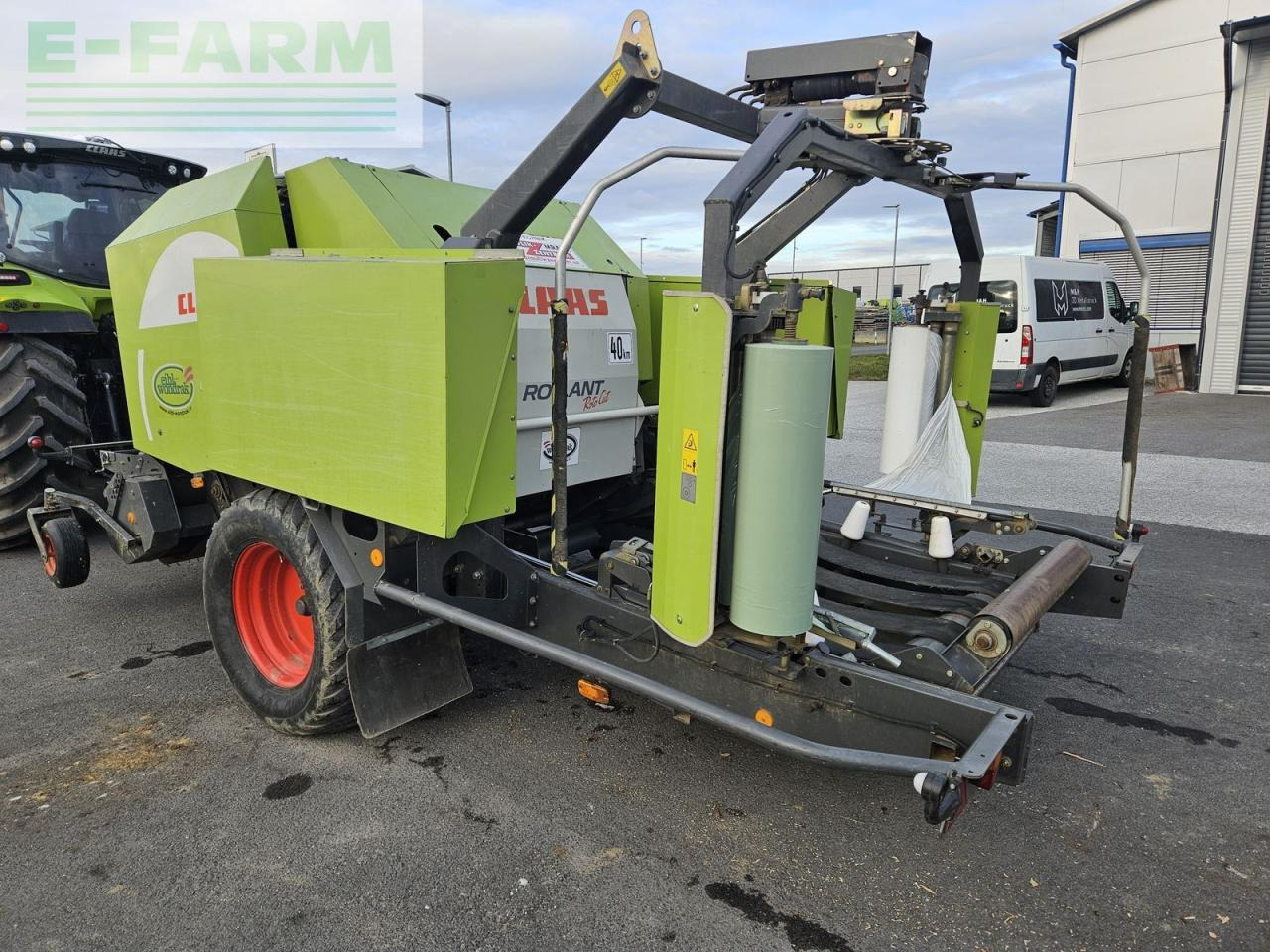 CLAAS rollant 355 rc uniwrap - Empacadora de pacas cuadradas: foto 4 CLAAS rollant 355 rc uniwrap - Empacadora de pacas cuadradas: foto 4