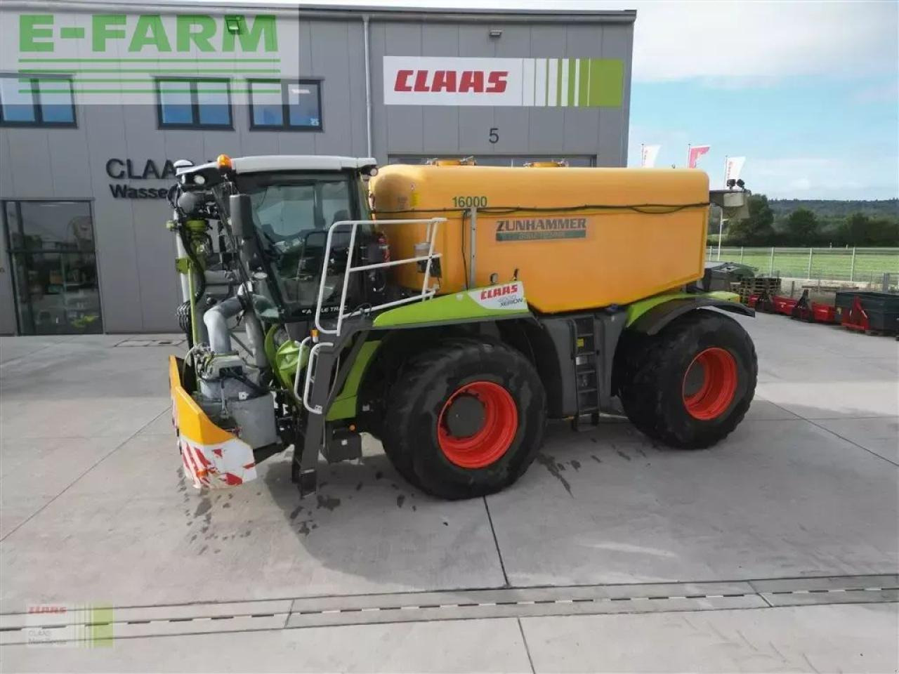 CLAAS xerion 4000 saddle trac SADDLE TRAC - Pulverizador autopropulsado: foto 2 CLAAS xerion 4000 saddle trac SADDLE TRAC - Pulverizador autopropulsado: foto 2