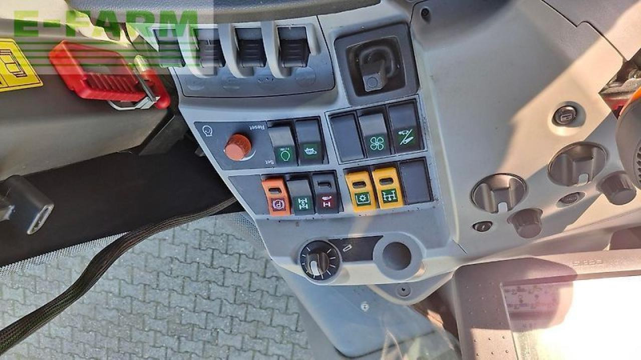 CLAAS xerion 4000 t vc - Tractor: foto 3 CLAAS xerion 4000 t vc - Tractor: foto 3