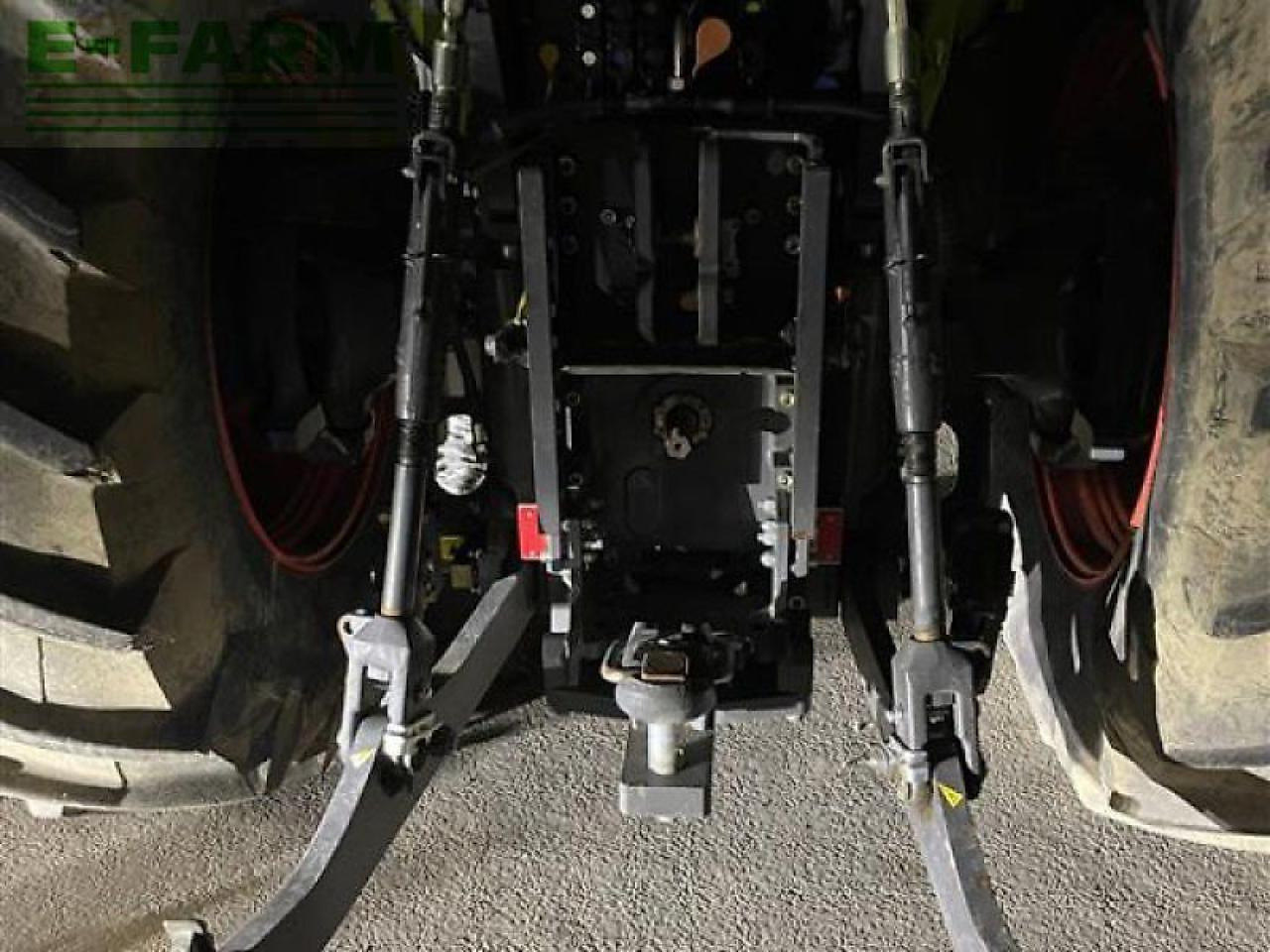 CLAAS xerion 4000 trac vc TRAC VC - Tractor: foto 5 CLAAS xerion 4000 trac vc TRAC VC - Tractor: foto 5