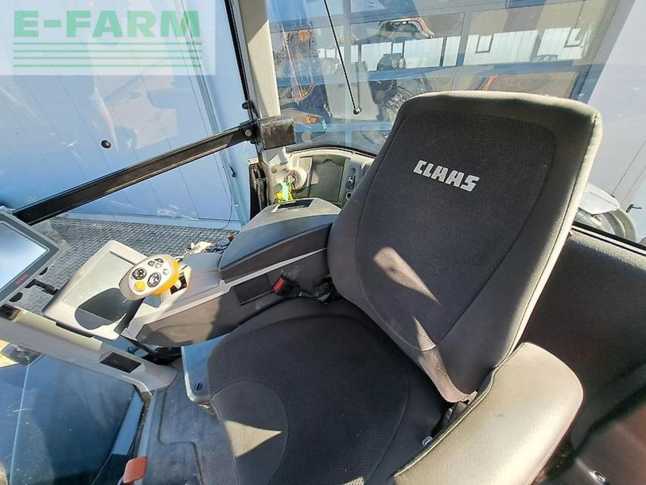 CLAAS xerion 4000 trac vc TRAC VC - Tractor: foto 4 CLAAS xerion 4000 trac vc TRAC VC - Tractor: foto 4