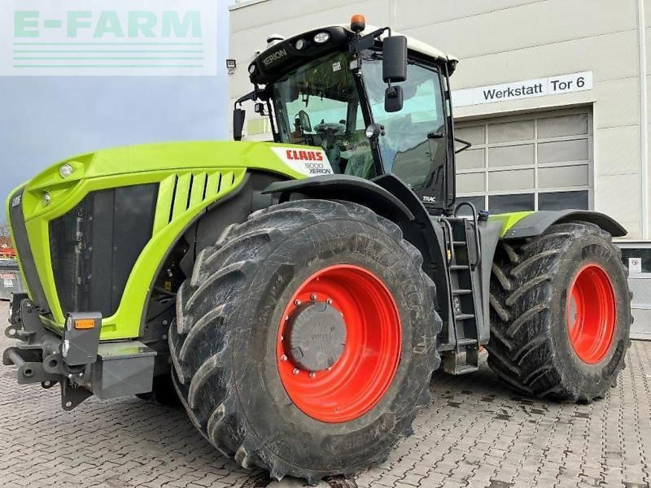 CLAAS xerion 5000 trac - Tractor: foto 1 CLAAS xerion 5000 trac - Tractor: foto 1