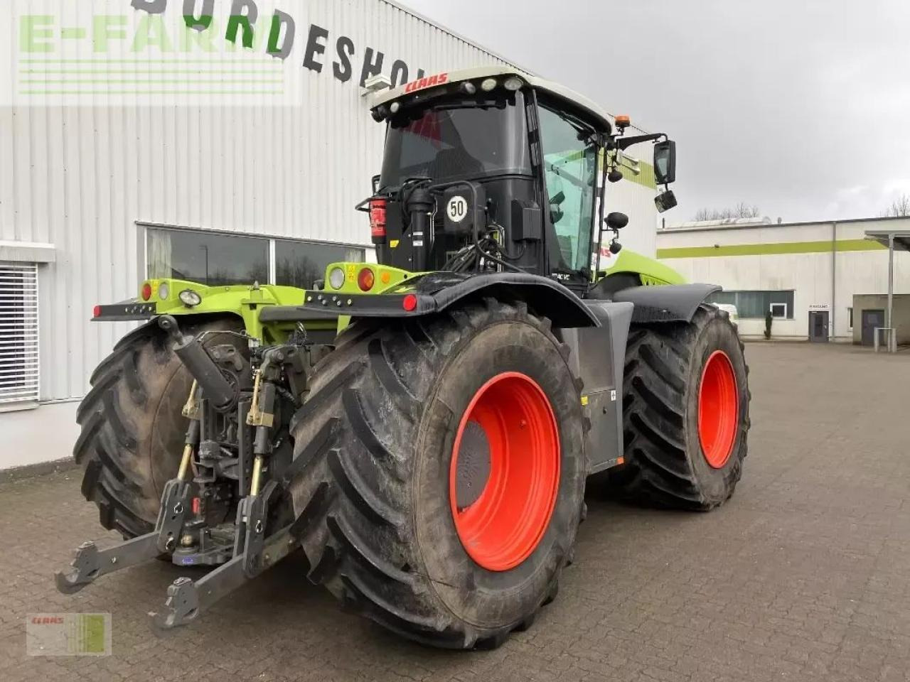 CLAAS xerion 5000 trac vc TRAC VC - Tractor: foto 5 CLAAS xerion 5000 trac vc TRAC VC - Tractor: foto 5
