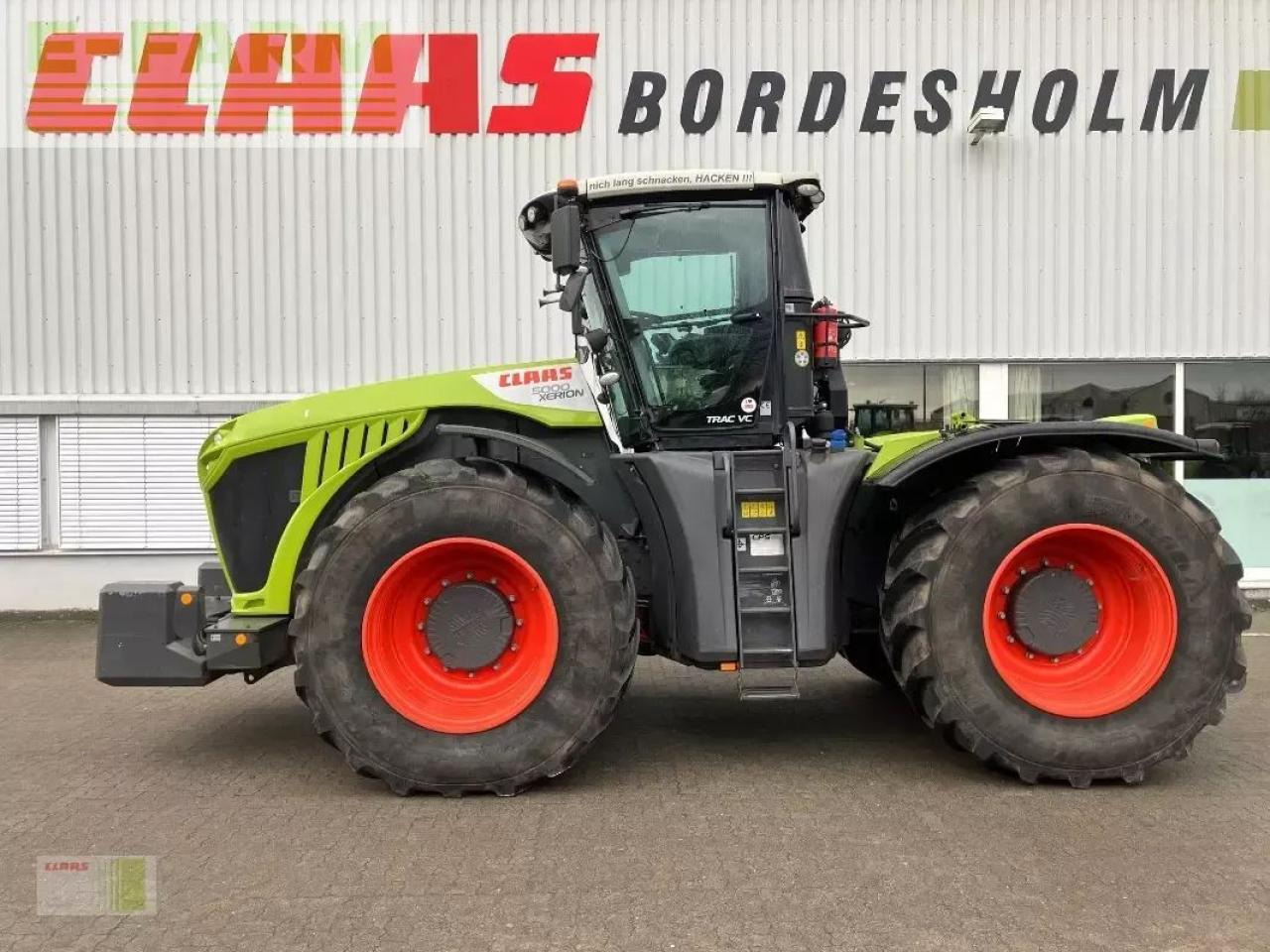 CLAAS xerion 5000 trac vc TRAC VC - Tractor: foto 1 CLAAS xerion 5000 trac vc TRAC VC - Tractor: foto 1
