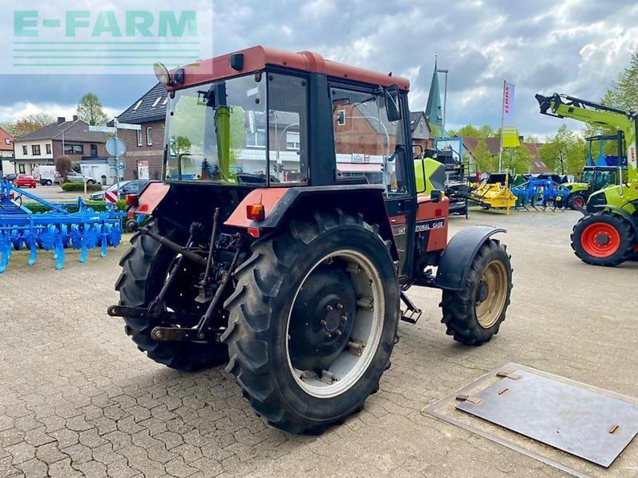 Case-IH ihc 733 allrad, silent 85 kabine, 16+8 getriebe, 1000er zapfwelle, made in neuss! - Tractor: foto 5 Case-IH ihc 733 allrad, silent 85 kabine, 16+8 getriebe, 1000er zapfwelle, made in neuss! - Tractor: foto 5