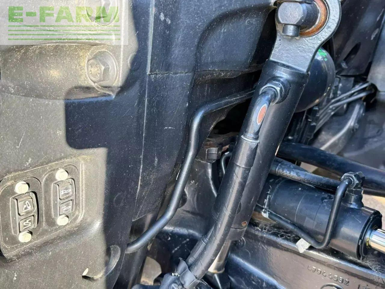 Case-IH optum 300 cvx CVX - Tractor: foto 5 Case-IH optum 300 cvx CVX - Tractor: foto 5