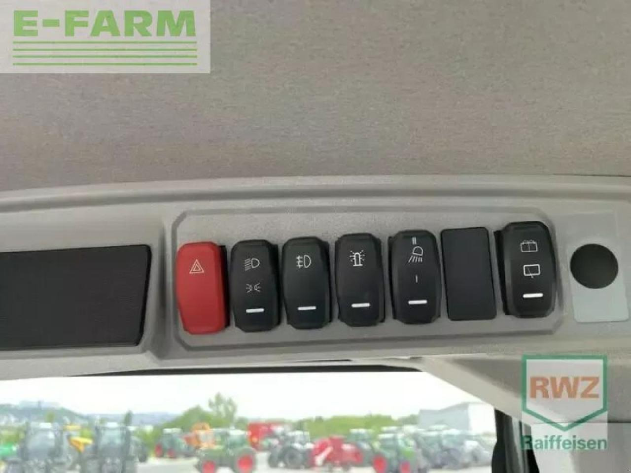 Miniexcavadora Caterpillar 906 radlader: foto 13 Miniexcavadora Caterpillar 906 radlader: foto 13