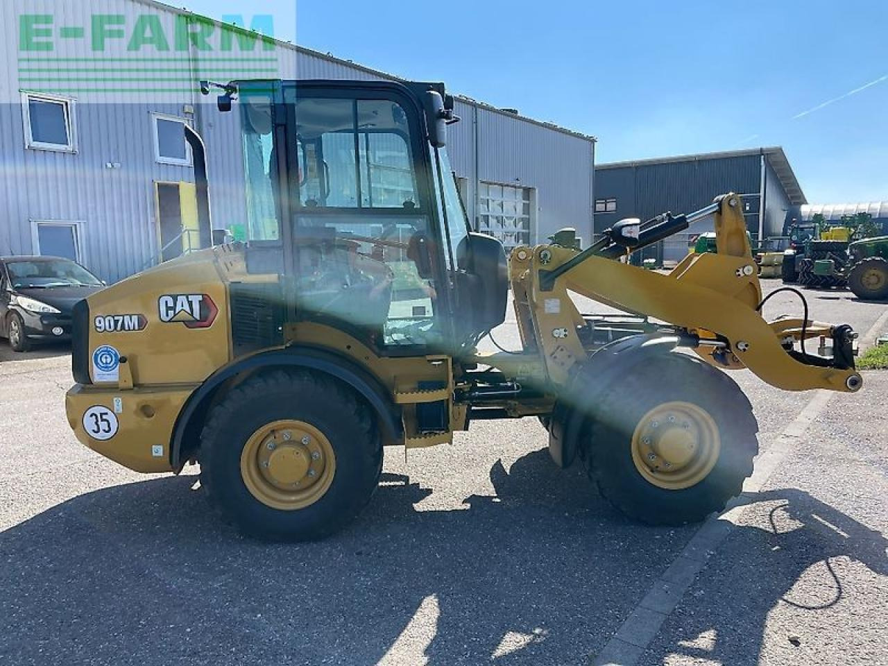 Caterpillar 907m - Miniexcavadora: foto 5 Caterpillar 907m - Miniexcavadora: foto 5