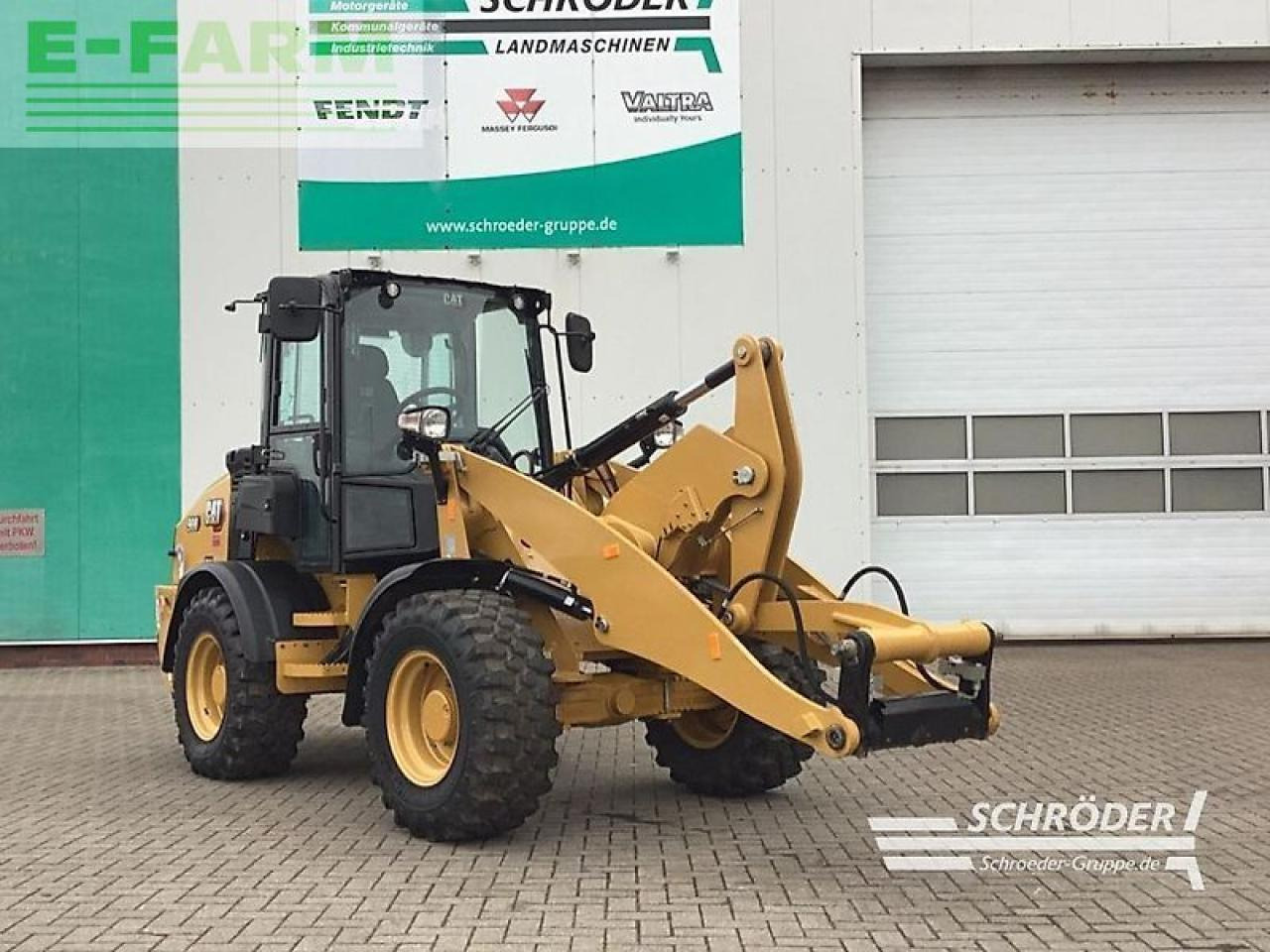 Caterpillar 908 hl-14 - Miniexcavadora: foto 1 Caterpillar 908 hl-14 - Miniexcavadora: foto 1