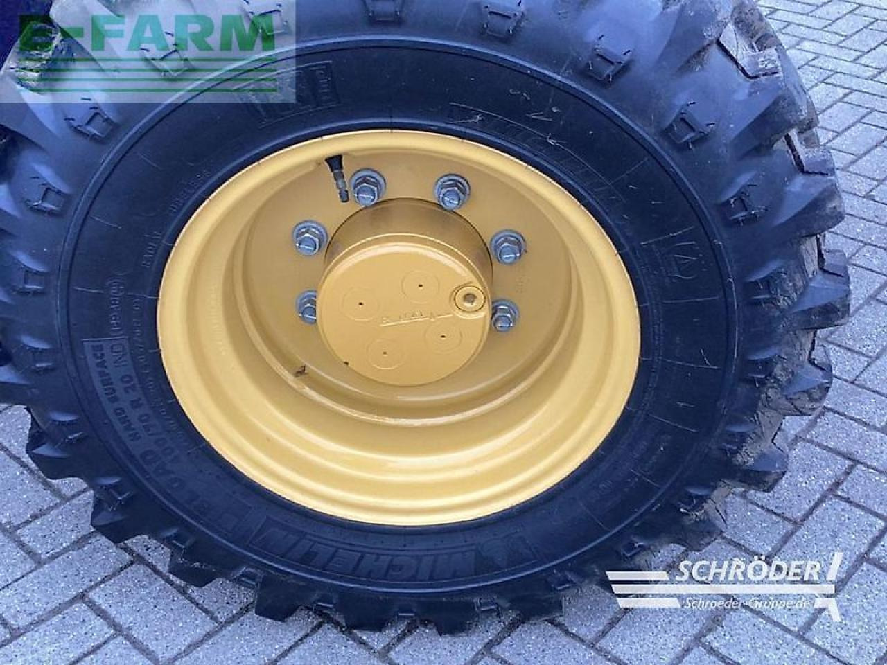 Caterpillar 908 hl-14 - Miniexcavadora: foto 3 Caterpillar 908 hl-14 - Miniexcavadora: foto 3