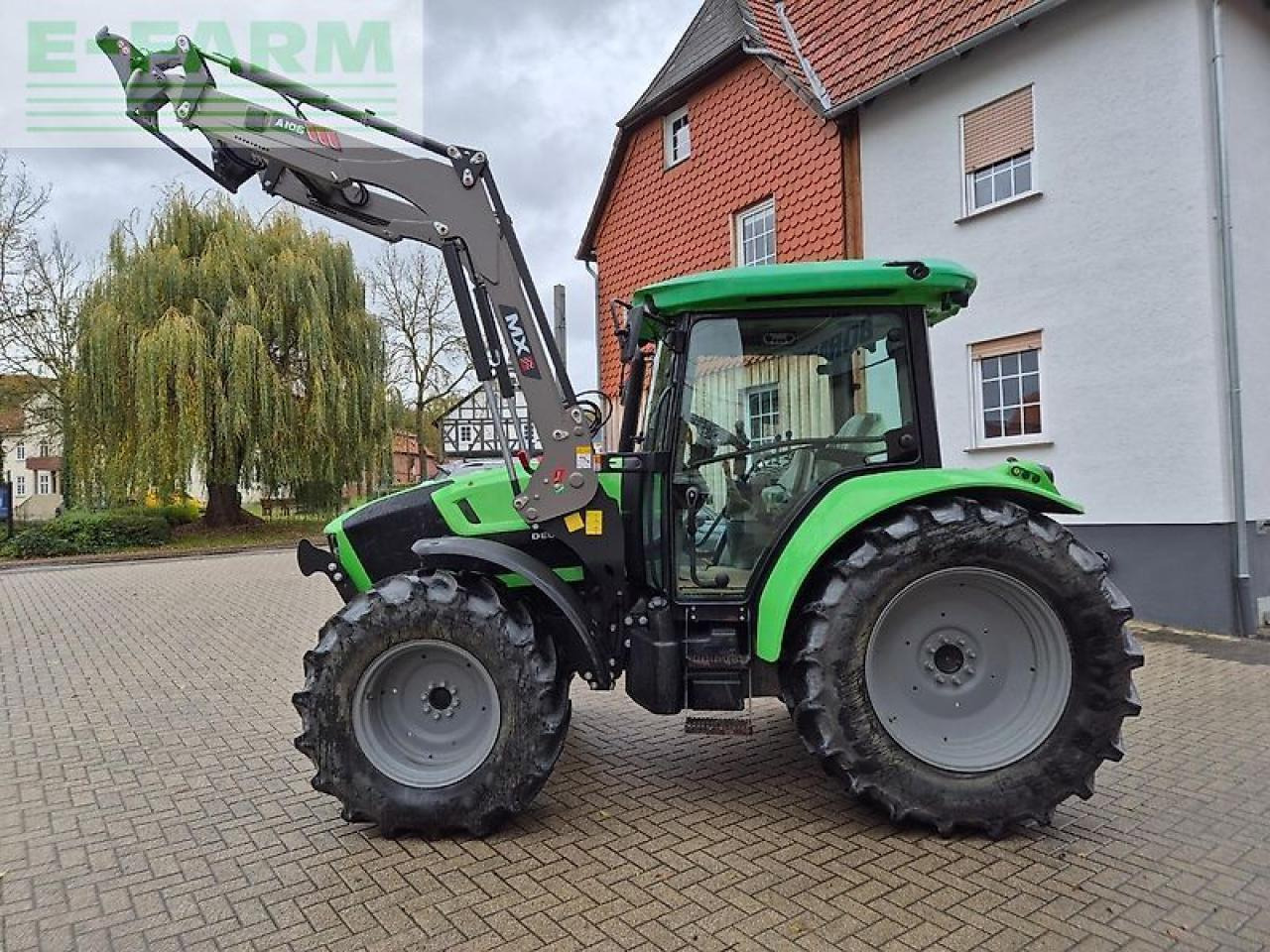 Deutz-Fahr 5105.4 g mit frontlader - Tractor: foto 4 Deutz-Fahr 5105.4 g mit frontlader - Tractor: foto 4
