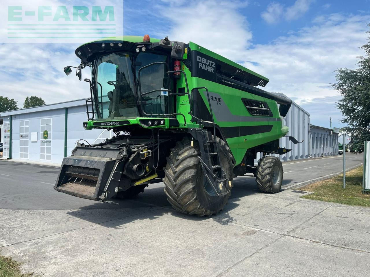 Deutz-Fahr C9206 TS - Cosechadora de granos: foto 1 Deutz-Fahr C9206 TS - Cosechadora de granos: foto 1