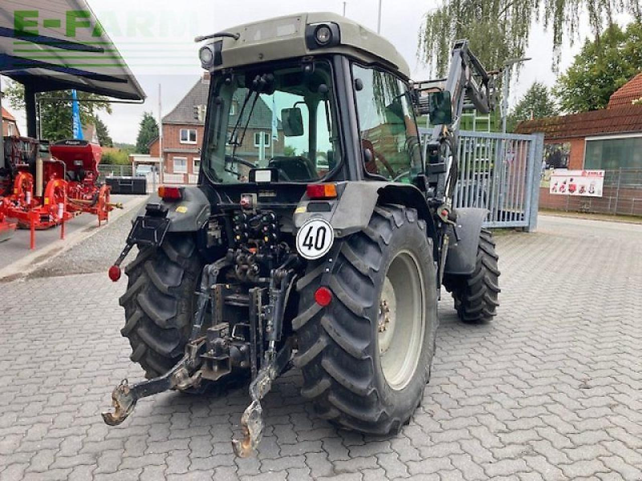 Deutz-Fahr agroplus f 430 gs F - Tractor: foto 5 Deutz-Fahr agroplus f 430 gs F - Tractor: foto 5