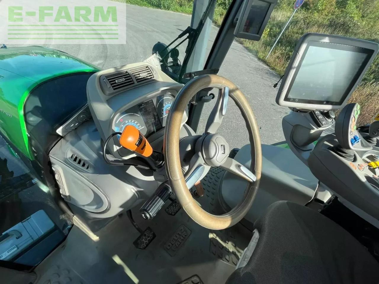Deutz-Fahr agrotron 6215 ttv TTV - Tractor: foto 2 Deutz-Fahr agrotron 6215 ttv TTV - Tractor: foto 2