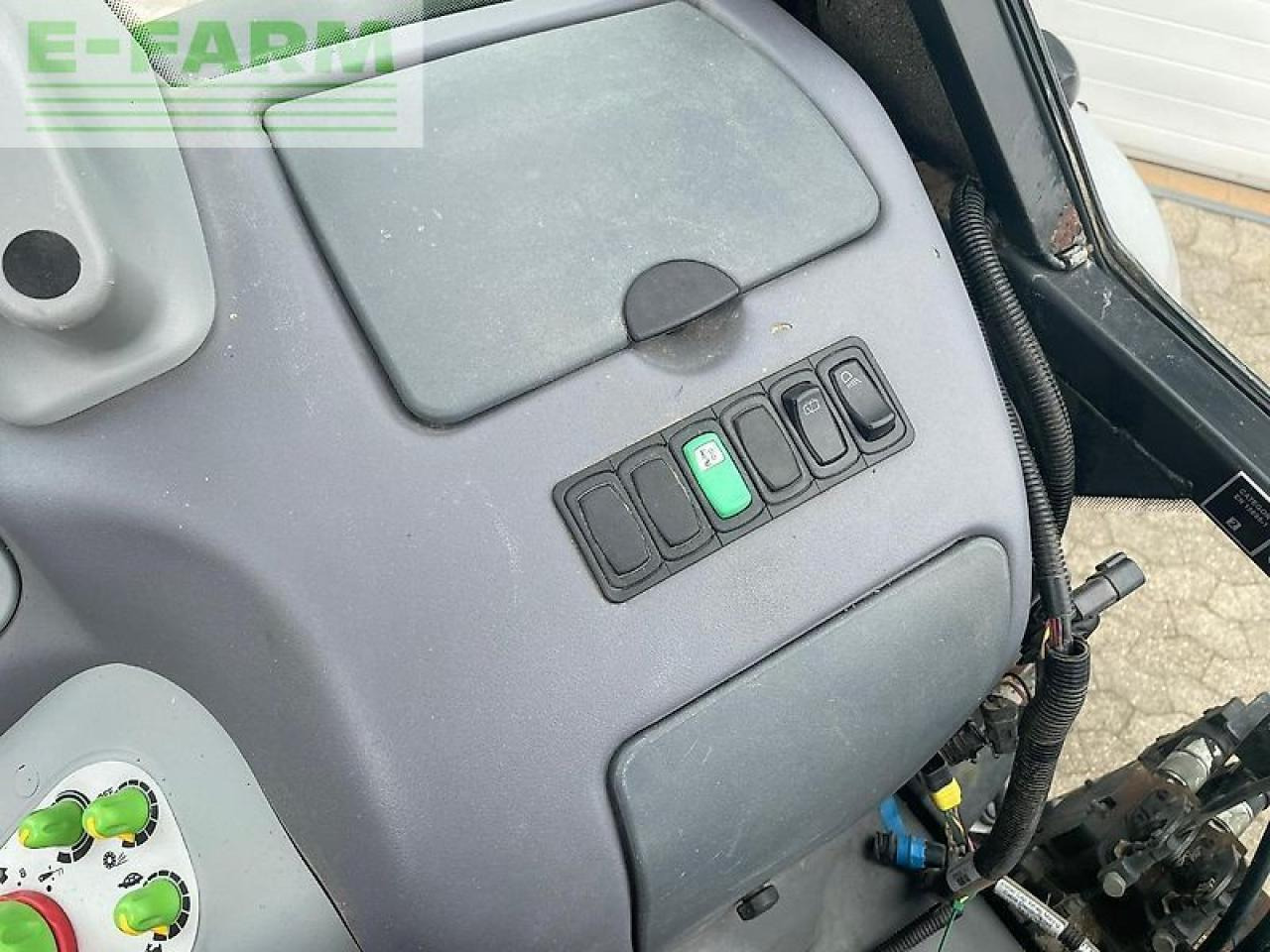 Tractor Deutz-Fahr lamborghini r 6.160.4: foto 16