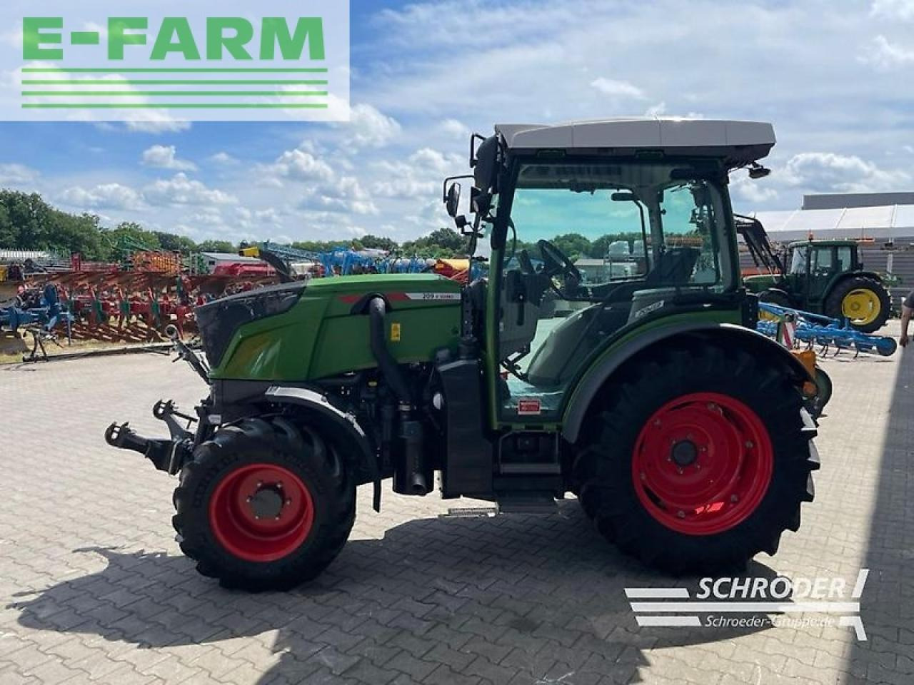 Fendt 209 f vario gen3 power F - Tractor: foto 4 Fendt 209 f vario gen3 power F - Tractor: foto 4