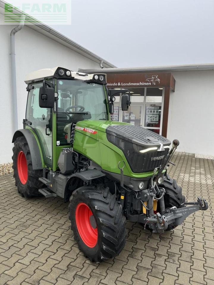 Fendt 211 vario f (gen3) F - Tractor: foto 1 Fendt 211 vario f (gen3) F - Tractor: foto 1