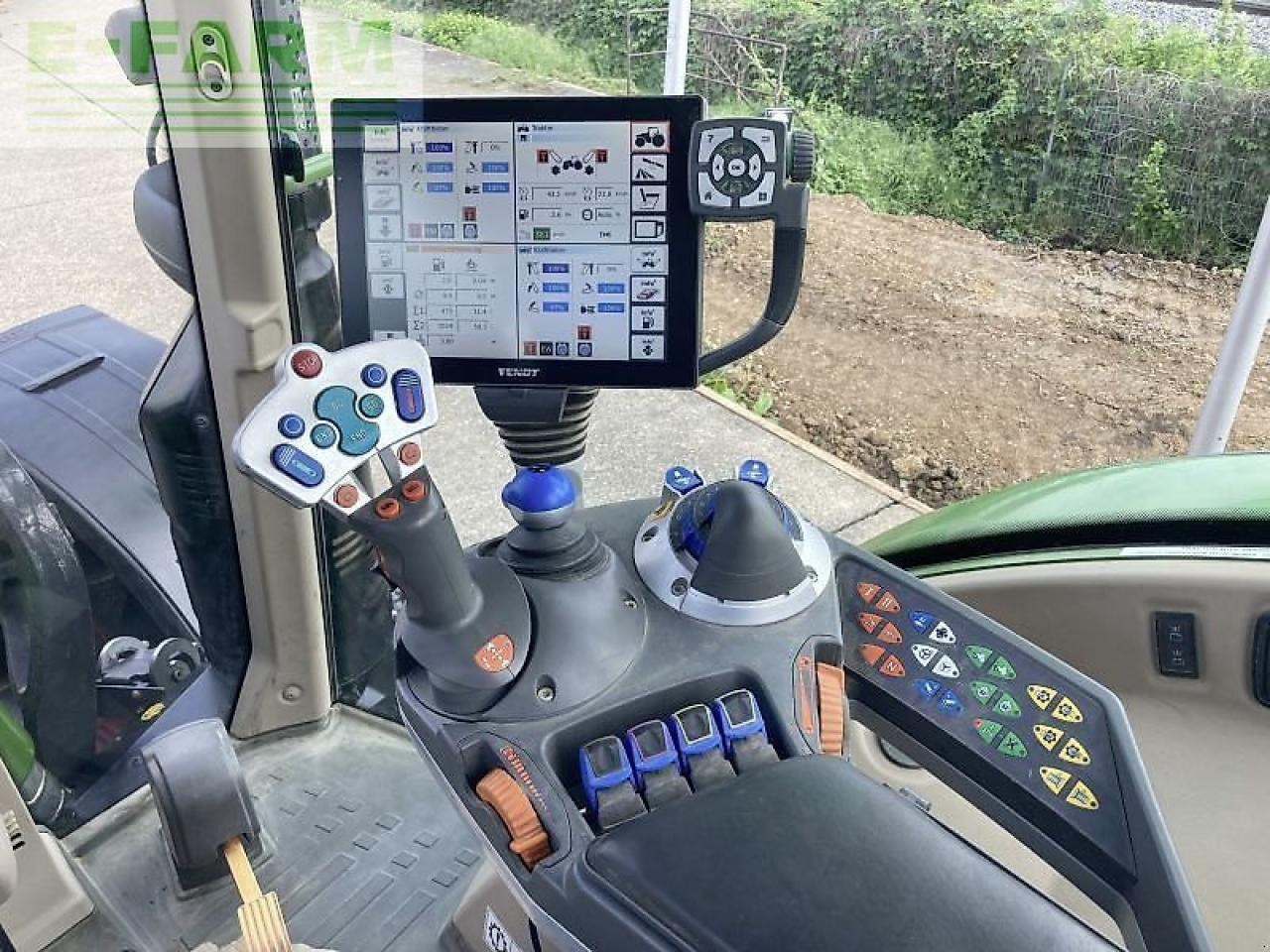 Tractor Fendt 718 vario s4 profi plus ProfiPlus: foto 17
