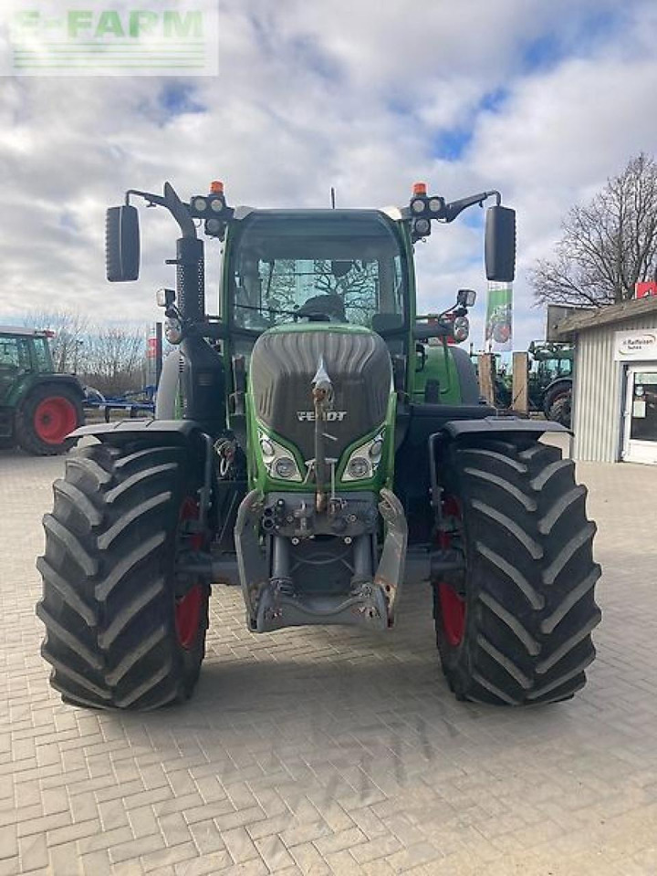 Fendt 724 s4 - Tractor: foto 3 Fendt 724 s4 - Tractor: foto 3