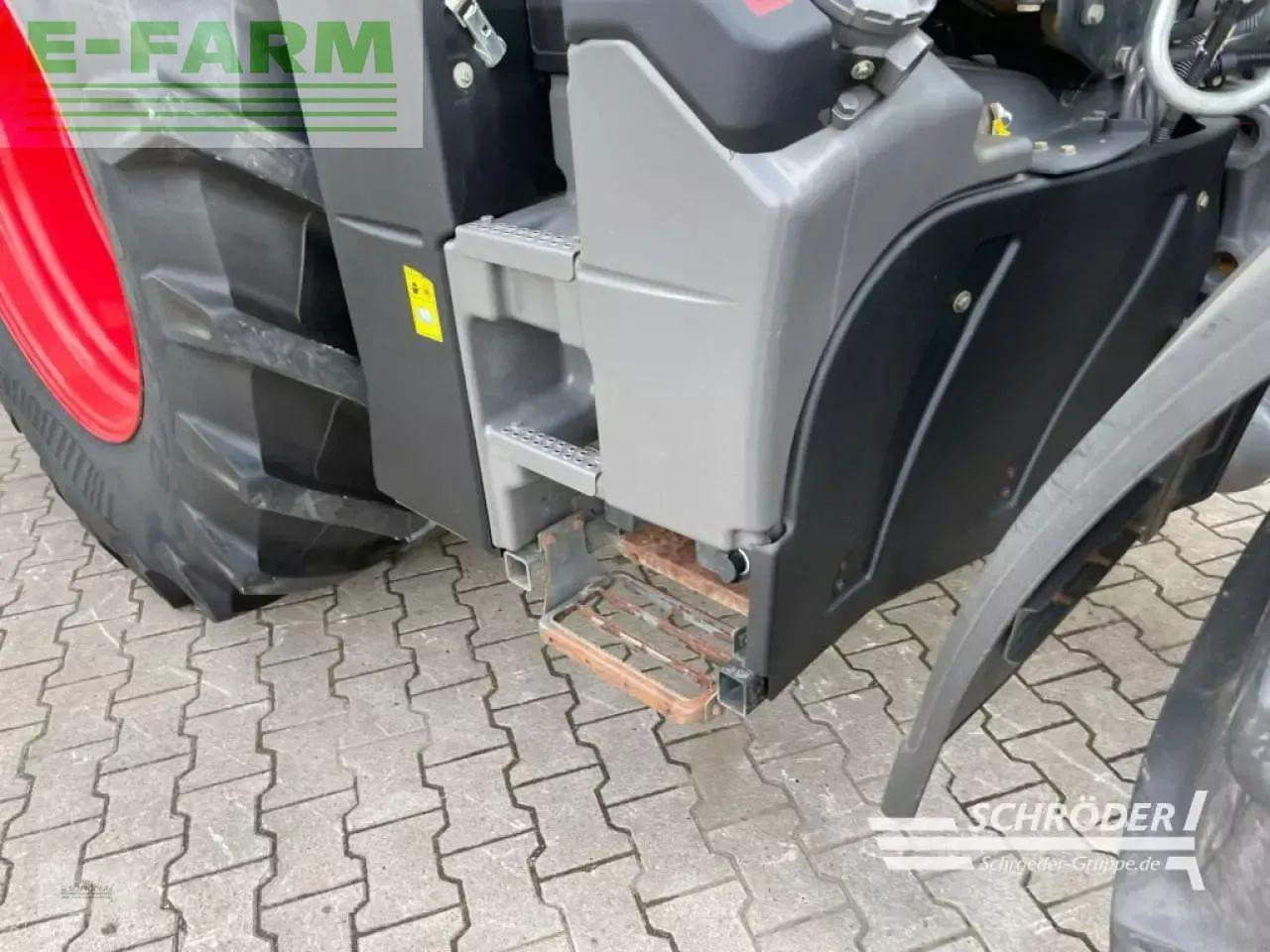 Tractor Fendt 724 vario s4 profi plus ProfiPlus: foto 21
